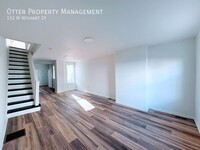 Building Photo - 152 W Wishart St