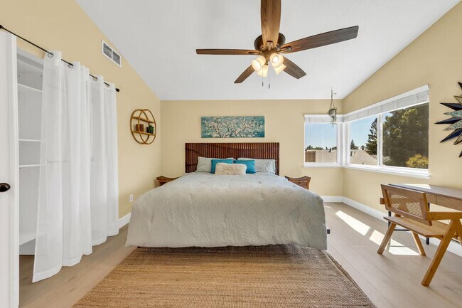 Building Photo - 8004 Caymus Dr