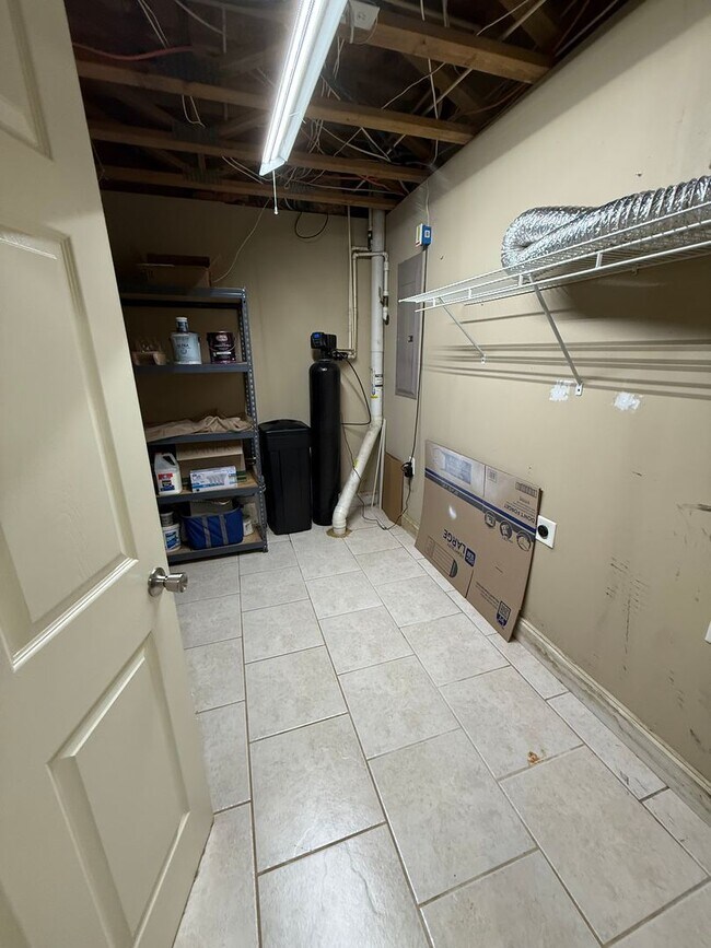 Building Photo - 154 Klare Ridge Ln