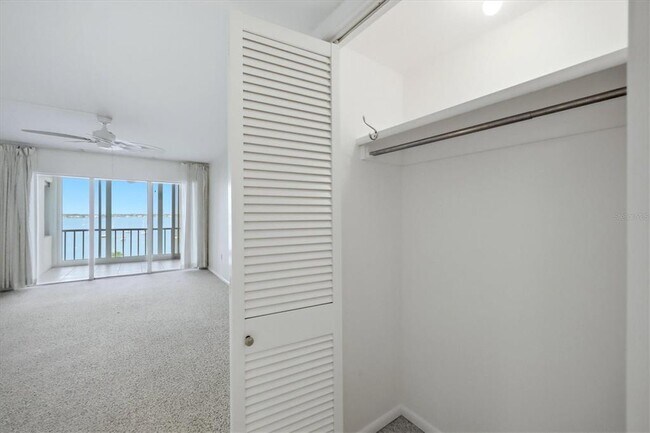 Building Photo - 555 S Gulfstream Ave