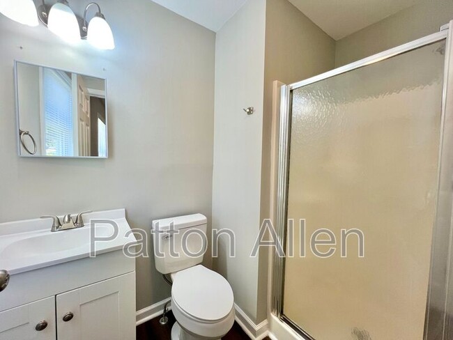 Building Photo - 1754 Meadowbrook Terrace