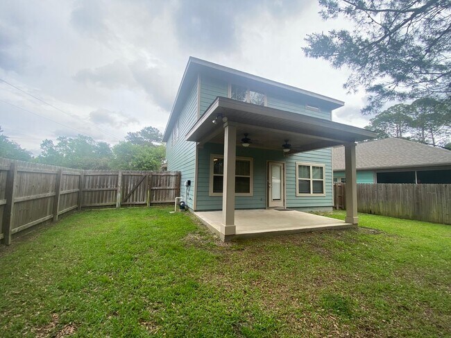 Building Photo - 8461 Laredo St