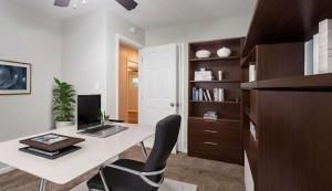 Building Photo - 3409 Hyland Dr