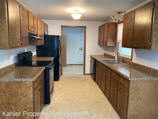 Building Photo - 3 br, 2 bath House - 607 Valley Drive