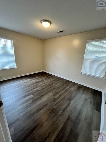 Building Photo - 3911 Allgood Ct