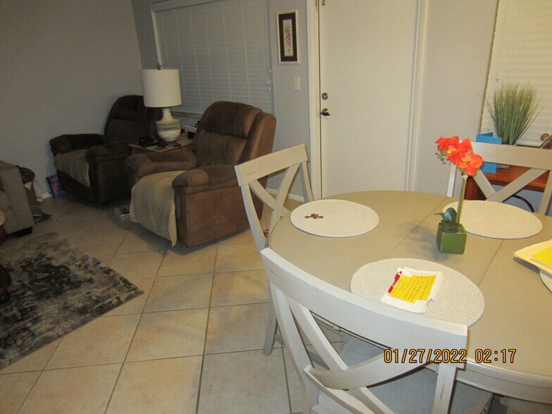 Building Photo - 47 Woodland Dr