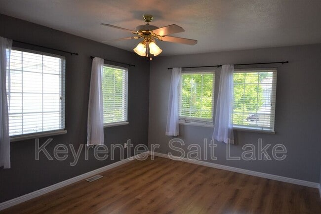 Building Photo - 3712 Raphael Ct