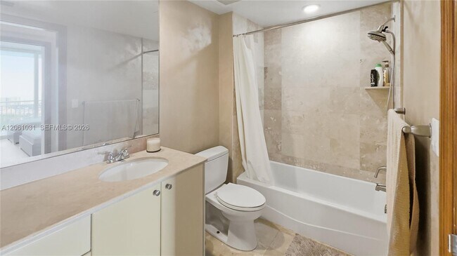 Building Photo - 1755 E Hallandale Beach Blvd