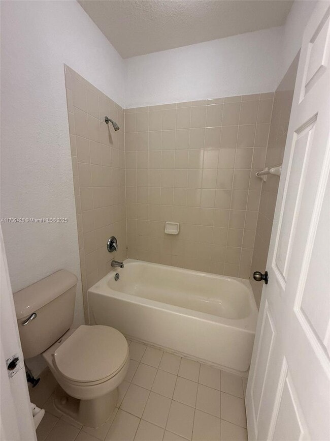 Building Photo - 1410 S Santa Catalina Cir