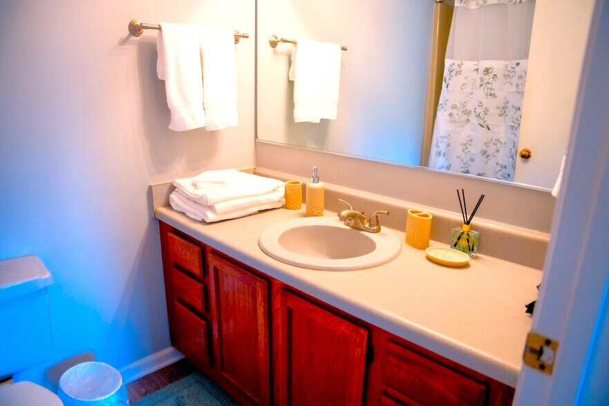 Building Photo - 2368 Bateman Bridge Rd