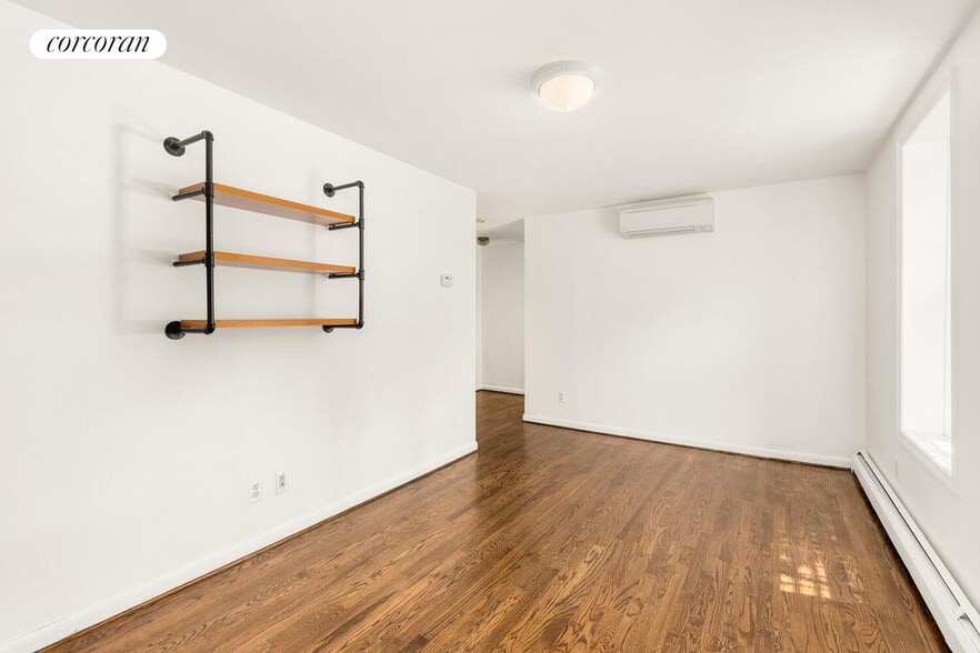 Primary Photo - 615 Lincoln Pl