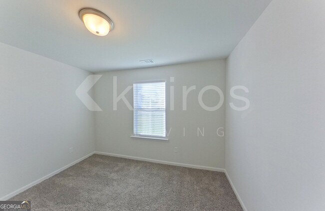 Building Photo - 132 Western Red Cedar Dr