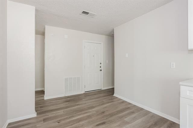 Building Photo - 5037 Collingwood Dr