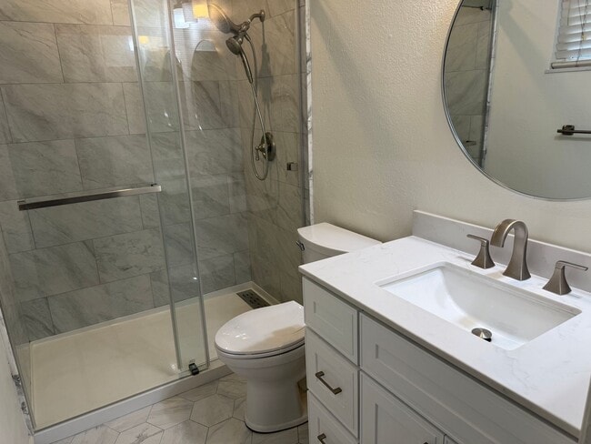 Building Photo - Spacious Corner Lot Home with Upgraded Fea...