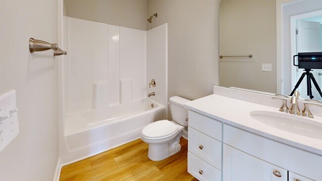 Building Photo - 1032 Moen Lp