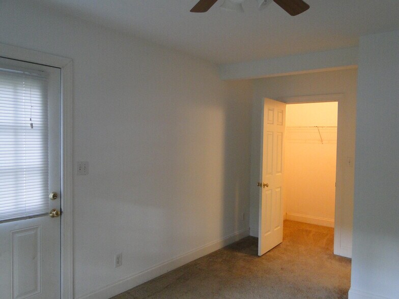 br 4 - 106 Pine St