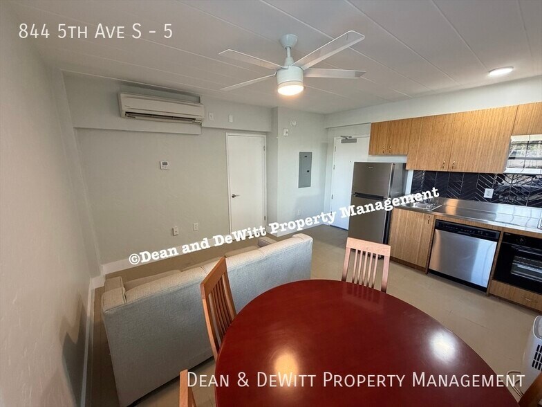 Building Photo - 1 Bed/1 Bath - Unit 5
