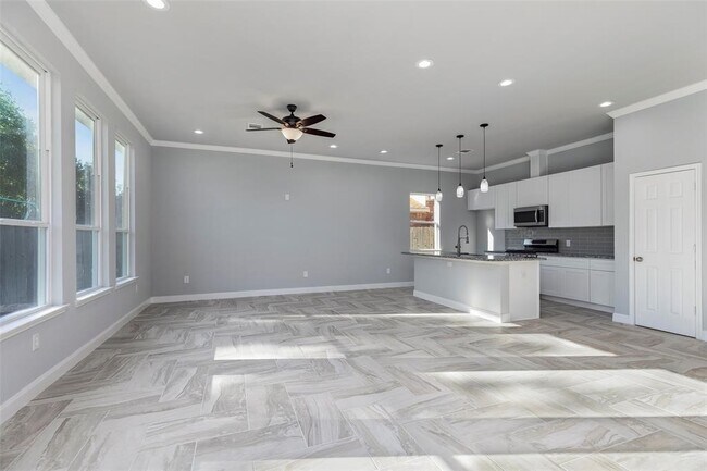 Building Photo - 17403 Harmony Hill Dr
