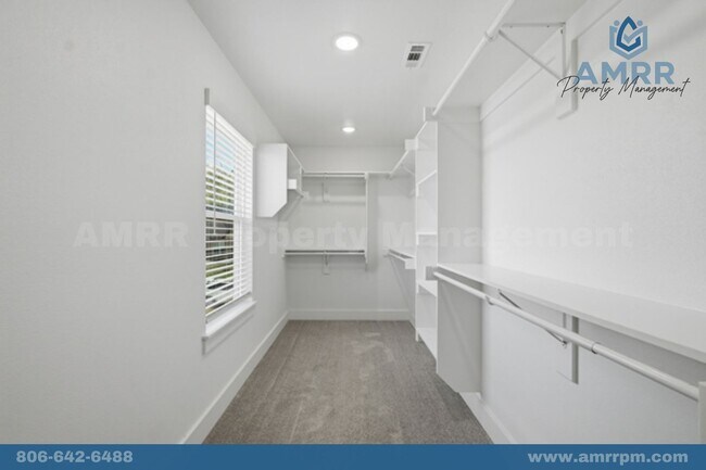 Building Photo - 1124 Bunker Dr
