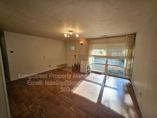Building Photo - 622 SE 137th Ave