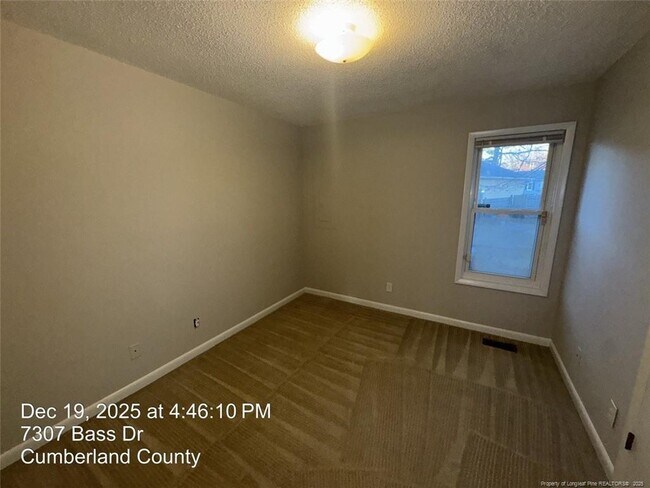 Building Photo - 7307 Bass Dr