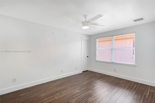 Building Photo - 5050 Greenwich Preserve Ct