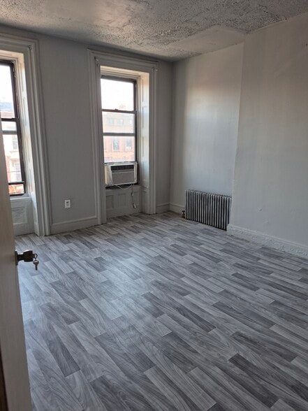 Bedroom - 179 Hart St