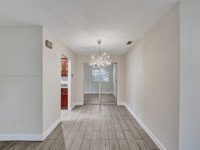 Building Photo - 221 NE 31st St