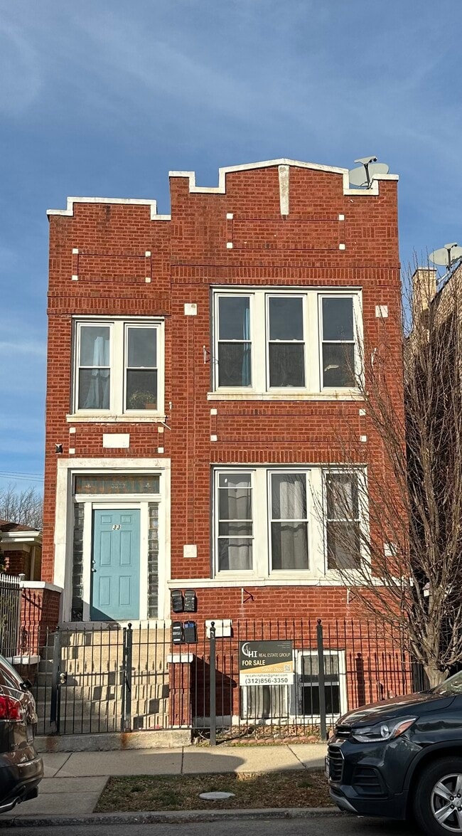 Building Photo - 3332 W 38th St