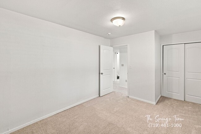 Building Photo - 1239 Suncrest Way