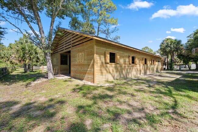 Building Photo - 3509 C Rd