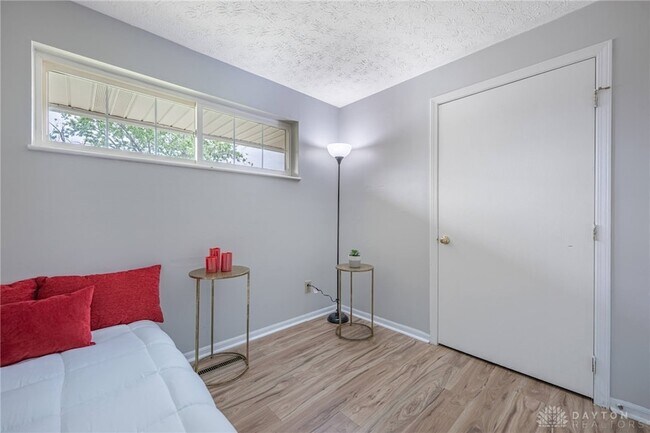 Building Photo - 5276 Buckner Dr