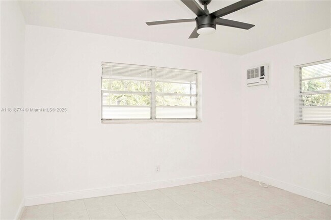 Building Photo - 2206 Fillmore St