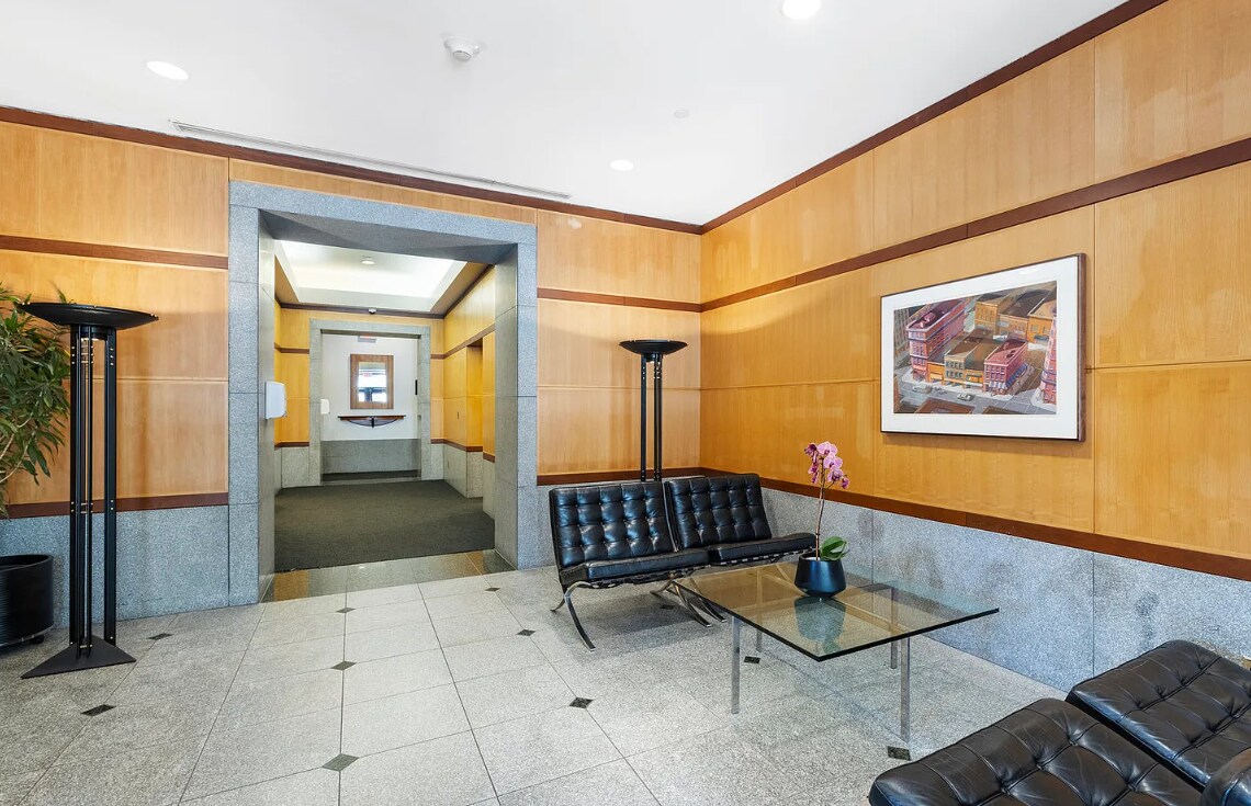 Building Photo - 931 Massachusetts Ave