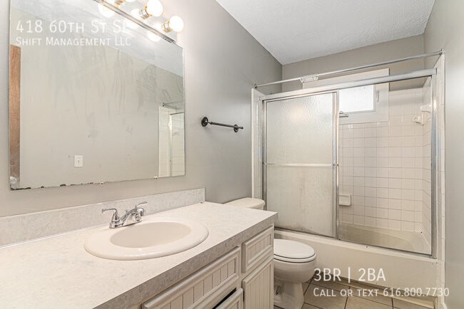 Building Photo - 418 60th St SE