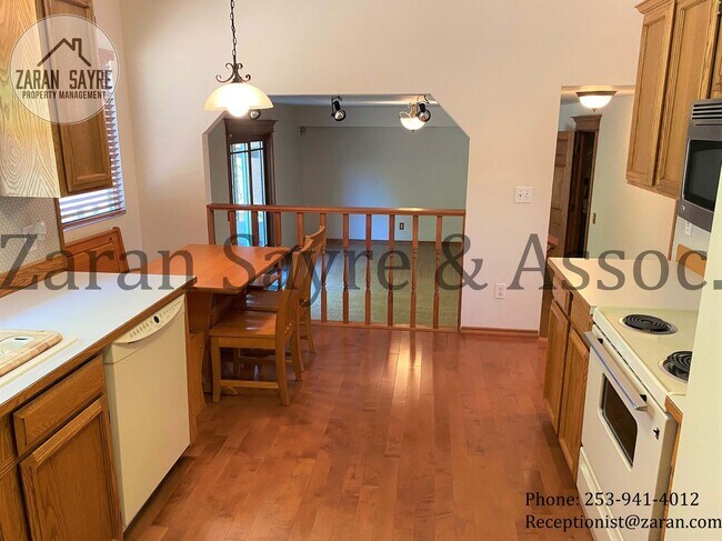 Building Photo - 197- Beautiful air conditioned home on Eas...
