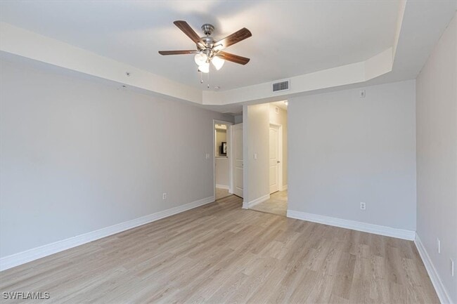 Building Photo - 1100 Pine Ridge Rd