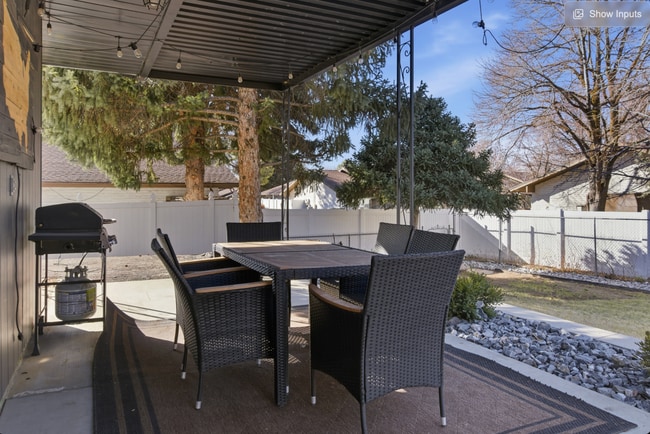 Building Photo - 4787 N Canyon Rd