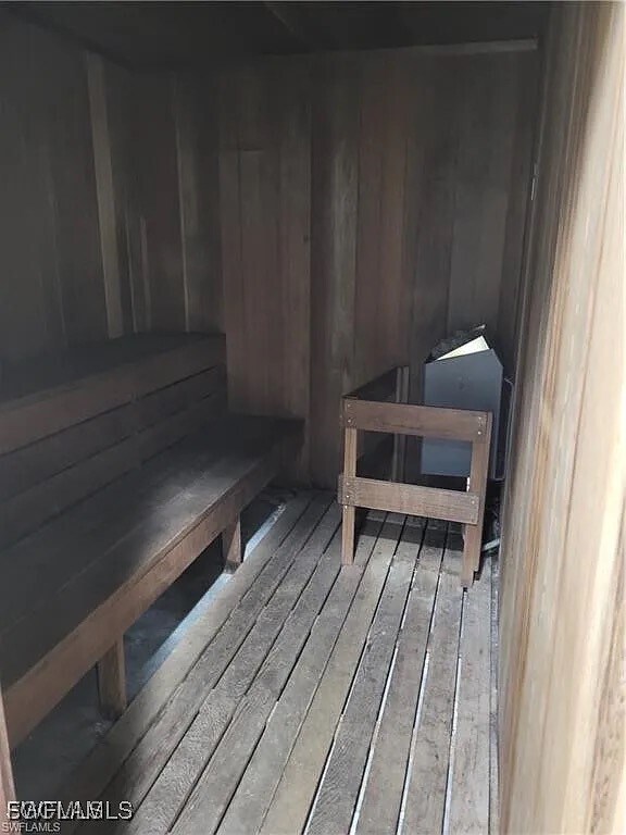 Building Photo - 6146 Whiskey Creek Dr