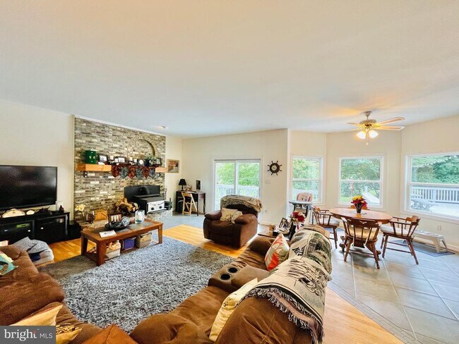 Building Photo - 1474 Freeman Dr