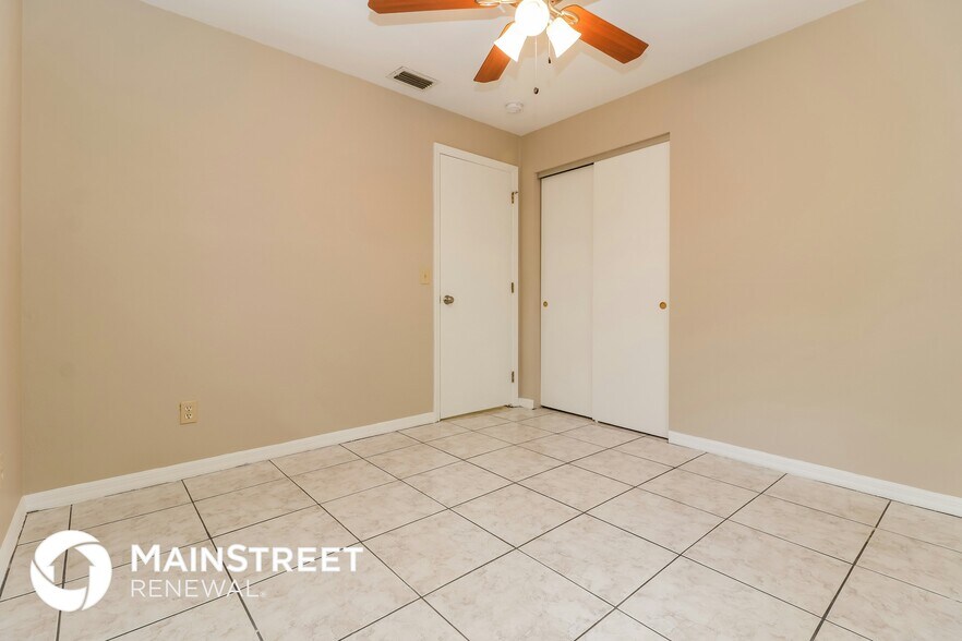 Building Photo - 14056 Marquette Blvd