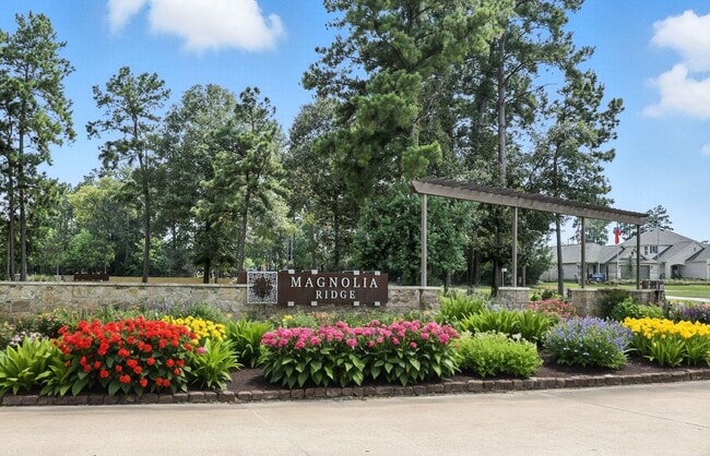 Building Photo - 379 Jewett Meadow Dr