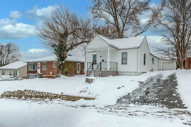 Primary Photo - Updated 2-Bedroom Home with Garage & Large Yard