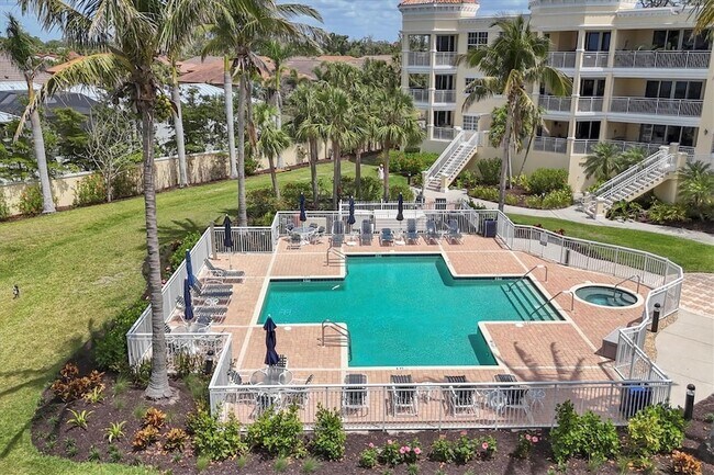 Building Photo - 14041 Bellagio Way