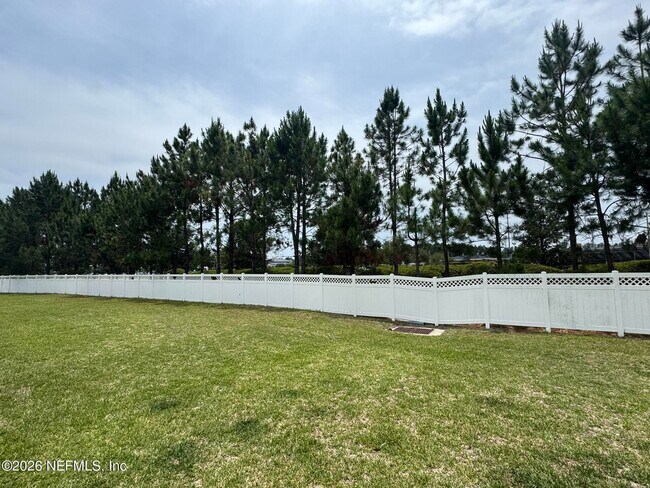 Building Photo - 670 Grover Ln