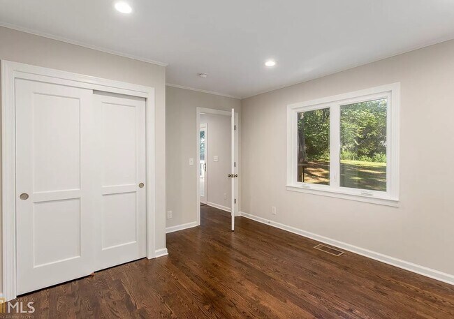 Building Photo - 3470 Jackson Drive