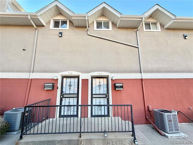 Primary Photo - 714 E 18th Ave