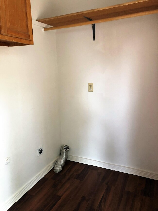 Building Photo - 3005 W Malad St