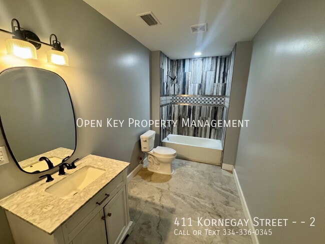 Building Photo - 411 Kornegay St