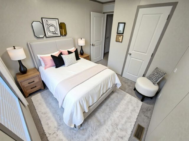 Building Photo - 11204 5th St NE